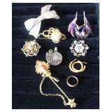 MLE272 Interesting Vintage Jewelry Lot