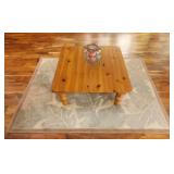 PFL019 Ethan Allen Farmhouse Pine Coffee Table, Area Rug & More