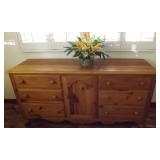 PFL022 Ethan Allen Pine Wood Dresser & Plant Arrangement