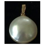 JYR034 Beautiful Round Mabe Pearl Pendant