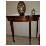 mahogany end table 