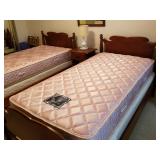 (2) twin beds 