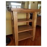 Broyhill table 