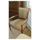 Accent chair
