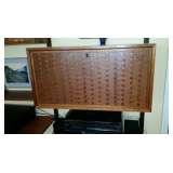 Cado Unit with Locking bar