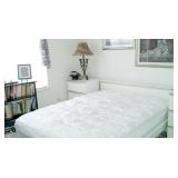  Queen Bedroom