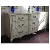 Full bedroom dresser/mirror