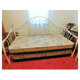 daybed with trundle