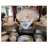 Lenox  "Autumn" Service for (15)