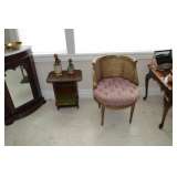 Humidor, vintage chair