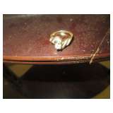 14 kt gold ring