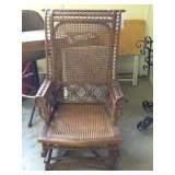Antique wicker no nail chair