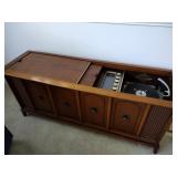 MCM Magnavox Console Stereo Cabinet (works great)