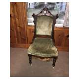 ANTIQUE CHAIR