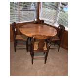 ROUND WOOD TABLE WITH 4 CHAIRS