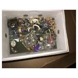 LOTS OF JEWELRY