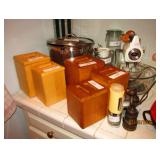 WOOD KITCHEN CANNISTERS