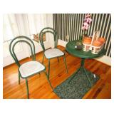 ROUND GREEN PATIO TABLE WITH 2 CHAIRS