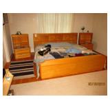 KING SIZE 5 PIECE GERMAN BEDROOM SET