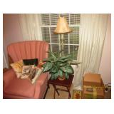 CLEAN CHAIR, FLOWER, TABLE