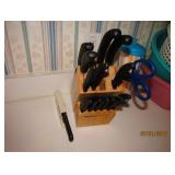 KITCHEN KNIVES WITH WOOD BLOCK
