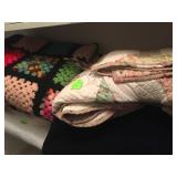 Vintage blankets and quilts 