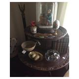 Antique occassional table/pie table 
