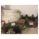 Floral pots 