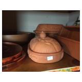 Terracotta cooking pots 