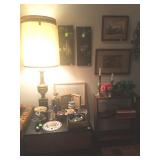 Pair of lamps and ashtray collecton