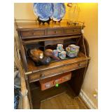 Small Secretary