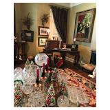 Formal Living Room Full of Decoratives and Beautiful Furniture