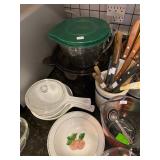 Pampered Chef Batter Bowl, Corningware, Pyrex and more