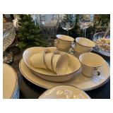 Lenox Solitaire China set