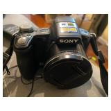 Sony Camera Digital 9.1 Megal Pixels, Full HD, 1080, 15x optical Zoom Ziess