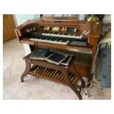 Paramount Deluxe Organ, Solid State Thomas