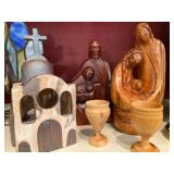 Holy family had carved wood figurines, stoneware Chapel made in Cocotzin