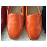 Ladies shoes