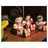 Figurines
