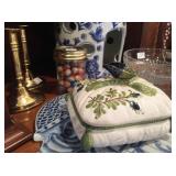 Decorative asian-themed box, Blue & White, marbles