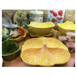 Yellow cabbage leaf serving pieces