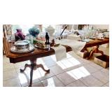 keller Oak Dining room pedestal table with 4 leaves, 2 captain chairs and 4 side chairs  66 inches