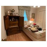 Twin bed box spring and mattress, excellent condition, barely unit