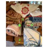 Antique Quilts and Textiles 