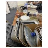 Kitchen assortment, Pyrex