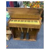 Estey Portable Pump Organ