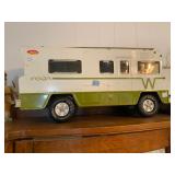 2 Vintage Tonka Indian Winnebago