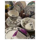 Kitchen dishware