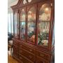 China Cabinet mahogany, lighted with glass shelves