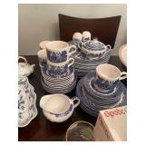 Blue Willow China set